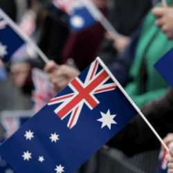 Định cư Úc: Phân bổ hạn ngạch visa cho các tiểu bang hoãn đến 6/10/2020